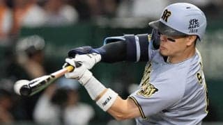 阪神・佐藤輝　今季９度目の猛打賞　１年ぶり右翼守備でフェンス際好捕も「ＷＢＣでもやってるのでね」