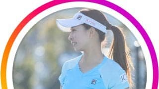 【テニス】園田彩乃、スポーティーなウェア姿のオフショ公開「わんこそば行けるかな」