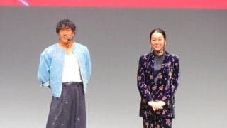 浅田真央さん「たくさんの方と陸で踊ることは…」172人キッズダンサーとキレあるダンス披露