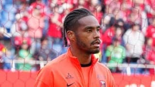 【浦和】サポーターに中指立てる…オナイウ阿道が侮辱行為「スポーツマンシップに反する」と謝罪