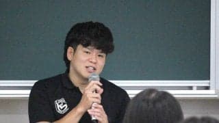 “聖地”のある東大阪市にラグビー文化が真に定着するためには？　花園ＳＨ河村謙尚が近大法学部の講義で学生と意見交換