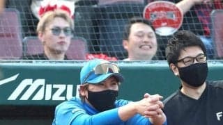 日本ハム・新庄監督　敵地広島ファンに異例の言及「やっぱり真っ赤に染まったスタンドが選手の力になる」「少し前ガラガラの映像見た時にすごい寂しく。きてほしいですよね、球場に」