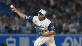 【ヤクルト】これがリランソの球威か…154キロ直球で古賀優大のミット網目部分にアクシデント