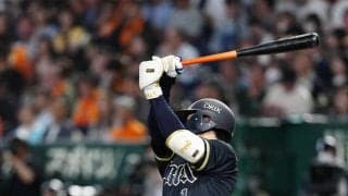 【アクシデント】オリックス太田椋の打球が右翼フェンス付近に挟まる！エンタイトルツーベースに