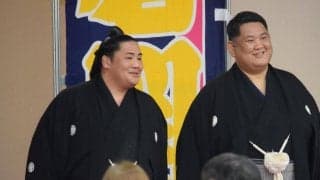 元十両勇磨の断髪式に約200人がはさみ、「継続」財産に今後は広島で会社員として第二の人生