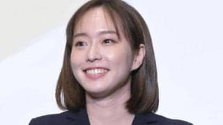 石川佳純さん　激レアのエプロン×バンダナ姿→両手に大根持って笑顔に「似合いすぎて怖い」「惚れてまうやろー」「いつ見ても自然」番組出演ＰＲに反響