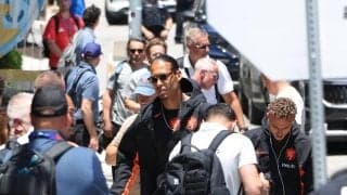 オランダ代表がベースキャンプ地入り「殺人事件でも起きたの？」道路封鎖＆警察大挙の超ＶＩＰ待遇に住民困惑