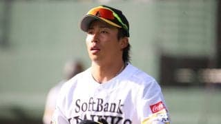 鷹29歳が2打席連発で虎投手陣粉砕！昨年日シリから対阪神\"3球連続本塁打\"の珍事も