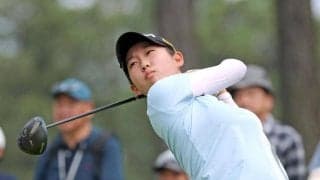ゴルフを始めて４年の１４歳が単独首位スタート