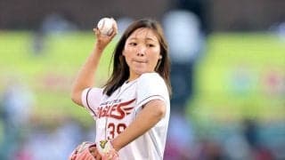 「マウンドからの景色が…」 小林美駒騎手が背番号「３９」で始球式に登場　ワンバウンド投球も「貴重な経験」