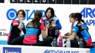 【カーリング】フォルティウスもぐもぐタイム　吉村ゼリー状ドリンクで栄養補給　小野寺の姿なく