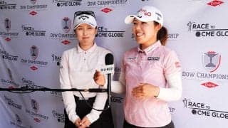 爆笑してコースを歩く関西コンビ 西村優菜と古江彩佳は「ライバルであり、友達」