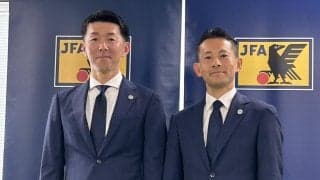 米国－パラグアイ戦で第４審判の荒木氏と副審リザーブの三原氏　次は緊迫のイラン戦を担当