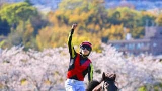 クロワデュノールに大口購入が続出？　単勝オッズが１頭だけ一桁台と豪華メンバーで“異常”な支持　