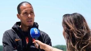 オランダ代表ファン・ダイク主将「何でも1人で背負い込みすぎた」批判渦巻く母国で胸中激白