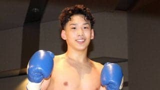 高岡賢伸、鮮やか２回ＴＫＯ勝ち　ボクシング一家出身のサウスポーが西日本新人王４強入り