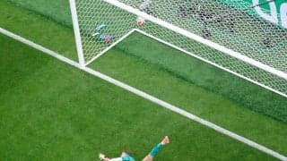 ドイツ代表復帰の40歳GKノイアーが先発「強肩」発動　キュラソーに歴史的初ゴール許す