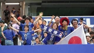 日本対オランダ“前哨戦”は「75-75」のドロー？　キックオフ直前、両軍サポーターが対決