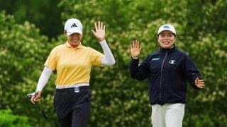 渋野日向子と勝みなみ「まだまだ上を目指せる」 5位V逸のダブルス戦を糧に