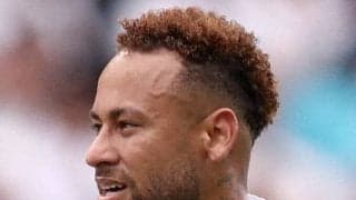 【Ｗ杯】ネイマール　ブラジル代表の練習に初参加、スパイクを履きボールを蹴るも、戦術練習不参加で試合復帰は不透明