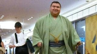 小結・高安、妻で演歌歌手の杜このみとパリ公演から帰国「結婚してから海外旅行も行けていなかったので、いい機会だった」