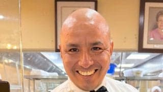 【Ｗ杯記者日記】メキシコの店員と報知新聞社のマスコット「Ｈｏ！さん」で思わぬ交流