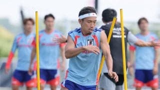 【Ｗ杯】長友佑都、左膝負傷の久保建英に言及「決勝トーナメントで帰ってこられるでしょ」「タケのためにも絶対勝ち上がらなきゃいけない」