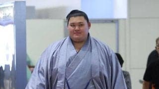 横綱大の里がフランス料理楽しむ、その美味の本質を看破「パン、バター、塩がおいしい」大相撲パリ公演から帰国