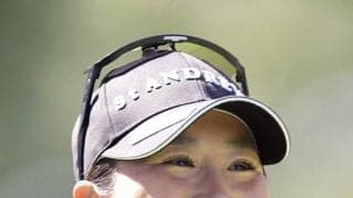 【女子ゴルフ】荒木優奈が首位　ツアー史上最長ブランクの１４年ぶり優勝目指す木戸愛が２位　ニチレイＬ
