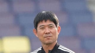 「やっぱりキックうまい」森保監督の２歳孫が代表ユニ姿でボール蹴る“可愛すぎ動画”に反響