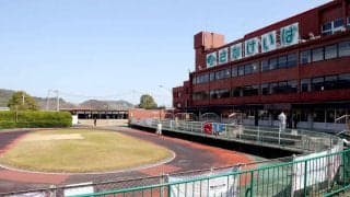 佐賀競馬で謎のマイナス体重続出に「この減り具合は異常」「絶対壊れとる」　４Ｒの出走馬はすべて２桁の馬体減