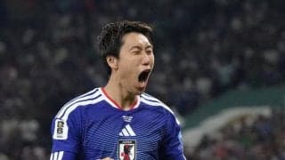 鎌田大地「W杯で決めたらやるよ」記録づくめの先制点…仲間にささげる“電話セレブレーション”