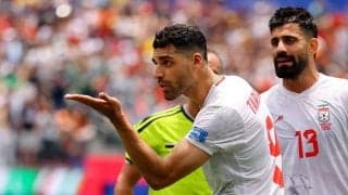 【Ｗ杯】イラン、１人退場のベルギーとドロー　数的優位生かせず…試合前の国歌斉唱でブーイングも
