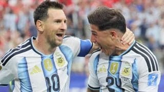 【Ｗ杯】“神の子”メッシが２発　単独最多を更新する通算１８点　今大会５ゴール目　アルゼンチン連勝で１次Ｌ突破…ＰＫ失敗もなんの