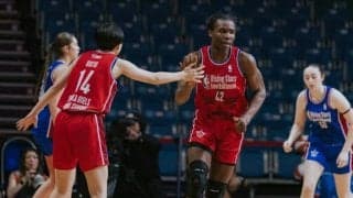 ブバが38得点、後藤は3P8本成功！全員出場で快勝の精華女子が決勝進出