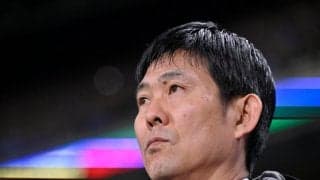 【W杯】｢ご夫婦の写真素敵｣木梨憲武、森保監督から届いた特大ユニ姿でブラジル撃破へエール！ 安田成美との自撮り、ペレとの秘蔵写真に反響