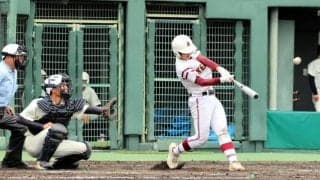 「自分もつなごう」と強振、大会第1号本塁打　松本県ケ丘・大川選手