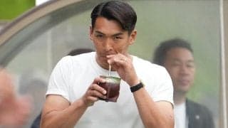 ｢チャゲかと思ったよ｣J2藤枝MYFCの槙野智章監督が披露した采配中“新スタイル”が話題！｢似合います｣｢マテ茶じゃなくてバケットハットのトレンドでいく感じ?｣