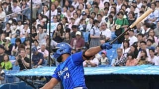 ＤｅＮＡ　新助っ人エンカーナシオン２打席連続タイムリー　好プレーも披露