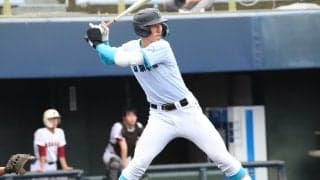ドラ1確実の山梨学院の超二刀流が衝撃弾！弾丸ライナーでスタンド上段へ…【山梨】