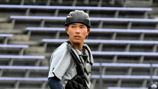 7校一丸、一時勝ち越しに大喜び　中信連合・上條「忘れられぬ仲間」
