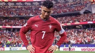 「一歩引く時が来た」敗退で涙したC・ロナウドにポルトガルで加熱する“限界論”　伝説FWに母国紙が異論「君を『終わらせたい』わけではないが、もう十分だ」【W杯】