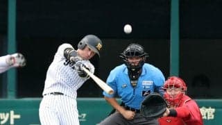 ７２日ぶり実戦復帰の阪神・近本光司　いきなり初球攻撃！中飛に終わるも力強いスイング　おなじみ登場曲に大歓声