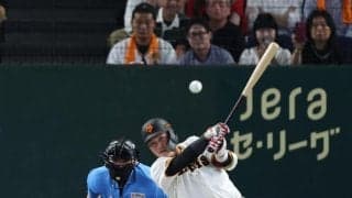 巨人が単独首位　七回に代打・坂本が逆転３点二塁打　阪神・高橋から決勝打で左腕の連勝止めた　５回まで無安打投球の戸郷はアクシデントで緊急降板