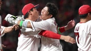 広島“七夕の奇跡”再び　坂倉九回サヨナラ逆転２ラン「監督に続けてよかった」新井監督は１７年に「あの選手もまあまあいいバッター」