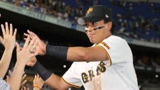 「やっぱり、やってくれた」巨人に新たに現れた“ガッツマン”が話題　育成→支配下→即プロ初安打　遅咲き26歳ルーキー「ラッキーボーイになるかも」「顔つきもいいね」