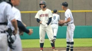 逆転の2点適時打を放った厚木・飯島選手　春の悔しさ胸に勝利呼ぶ
