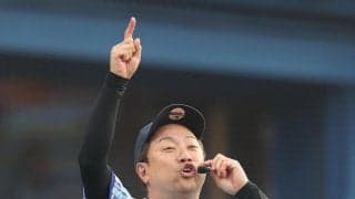 【DeNA】レイザーラモンRG「ベイスターズあるある言いたい～」披露　中日松葉は投球練習