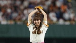 【巨人】ももクロ佐々木彩夏、ノーバン始球式ならず「エネルギーいただける場所」チームにエール