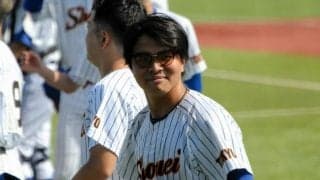 品川翔英の監督は19歳の卒業生　笑顔の選手に教えた「生涯の宝物」